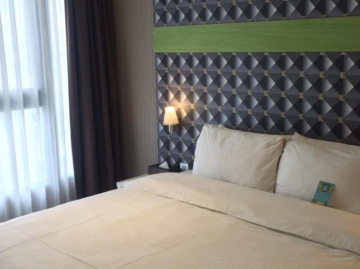 Fengjia Hotel Bell Taizhong Zewnętrze zdjęcie