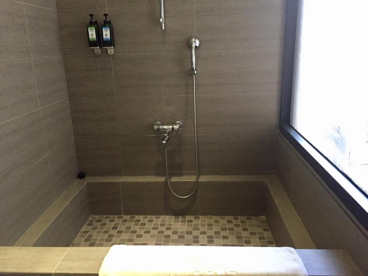 Fengjia Hotel Bell Taizhong Zewnętrze zdjęcie