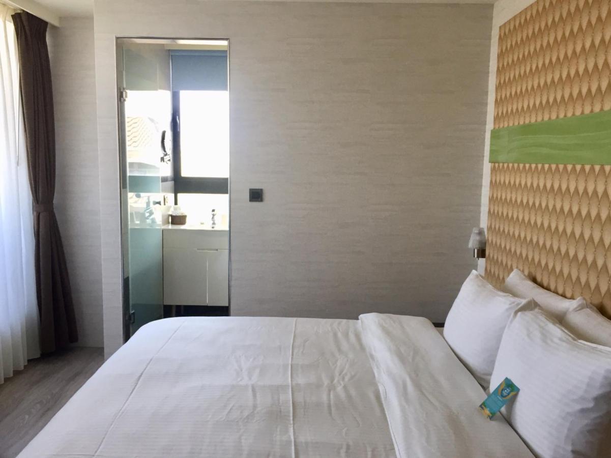 Fengjia Hotel Bell Taizhong Zewnętrze zdjęcie