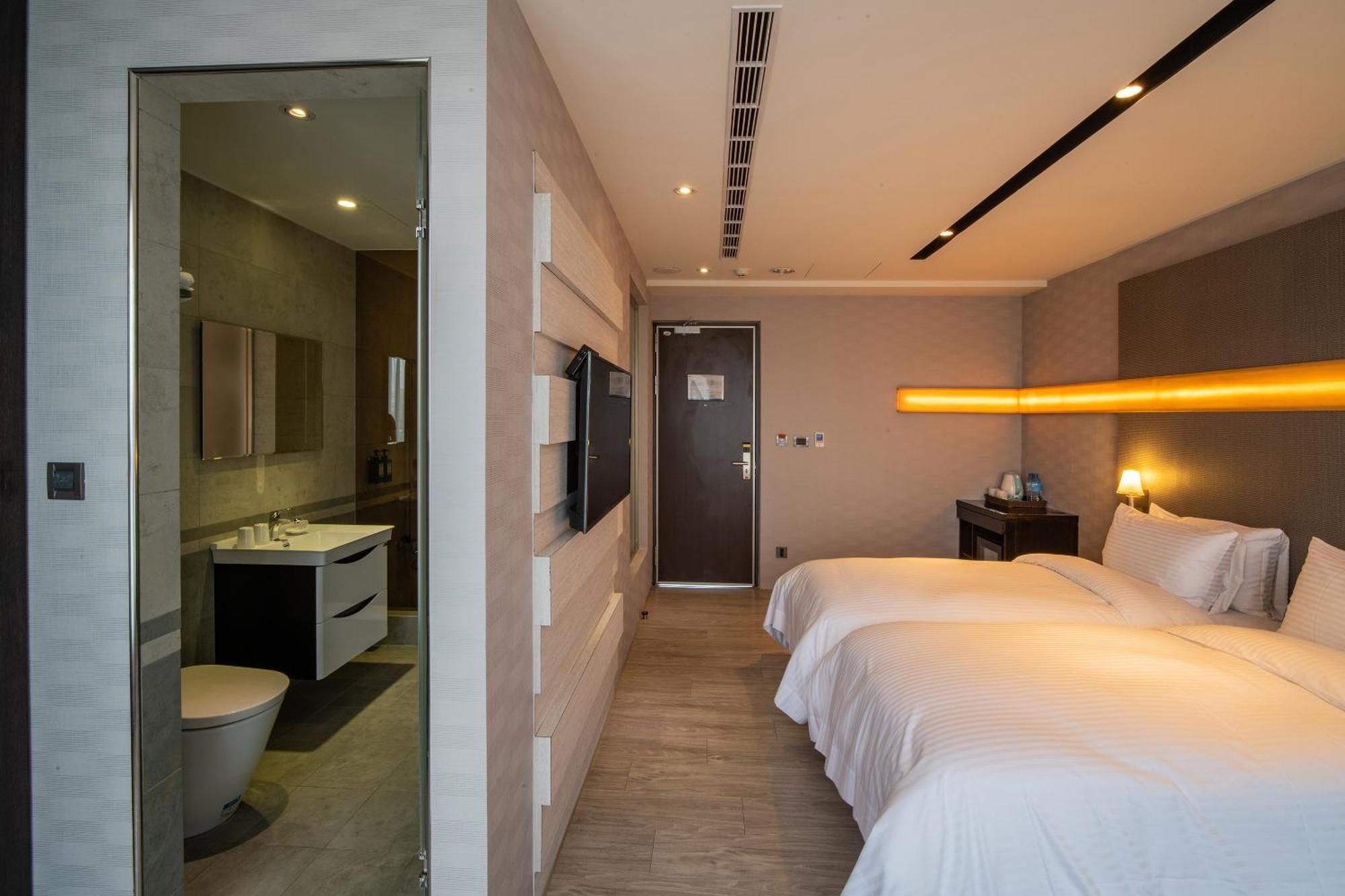 Fengjia Hotel Bell Taizhong Zewnętrze zdjęcie
