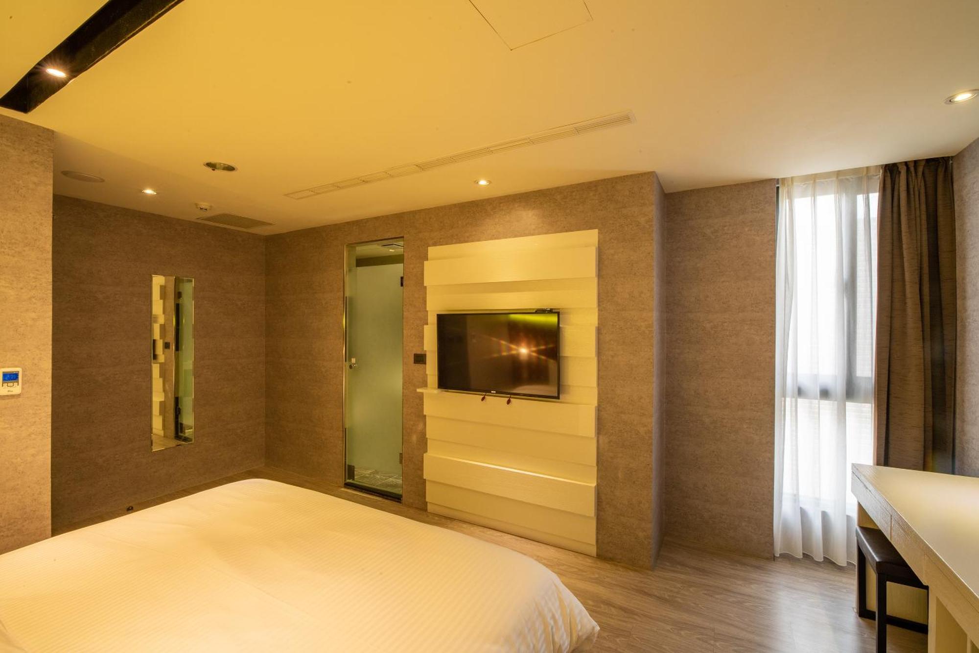 Fengjia Hotel Bell Taizhong Zewnętrze zdjęcie