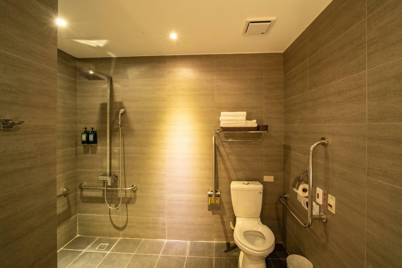 Fengjia Hotel Bell Taizhong Zewnętrze zdjęcie